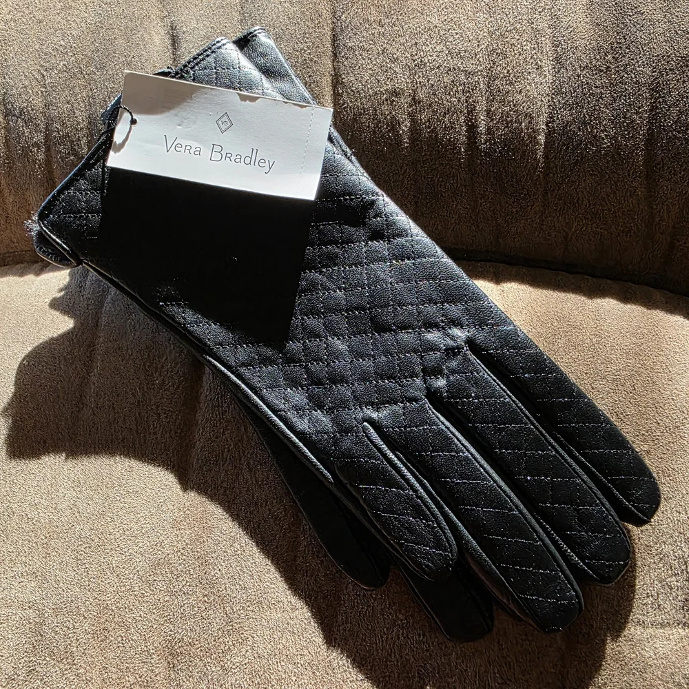 Vera Bradley Black Quilted Women's Gloves